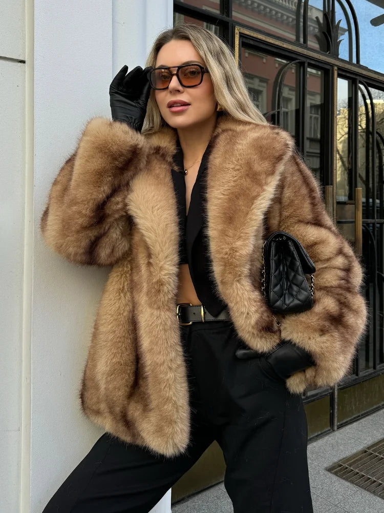 Luxurious Fur Coat for Women – Winter Elegance